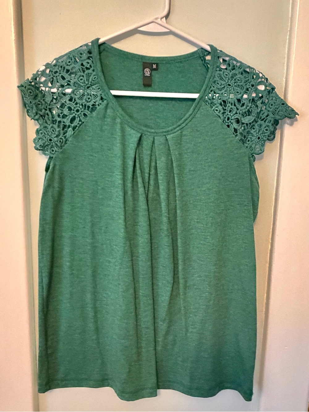 Women's Green Crochet Cap Sleeve Pleat Front Top